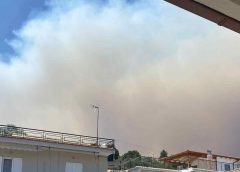 Ανεξέλεγκτη η φωτιά στην Φιλιππιάδα